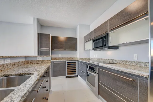 CityPlace South Tower Unit 501 photo 7