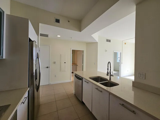 City Palms Unit 531 photo 2