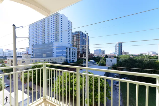 610 Clematis Unit 530 photo 15
