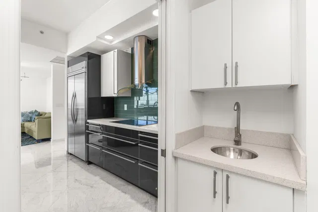 One City Plaza Unit 1203 photo 6