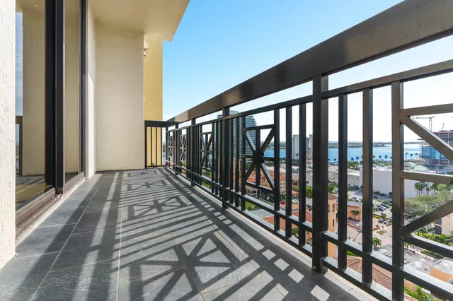 One City Plaza Unit 1203 photo 8