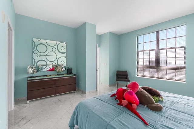 One City Plaza Unit 1203 photo 25