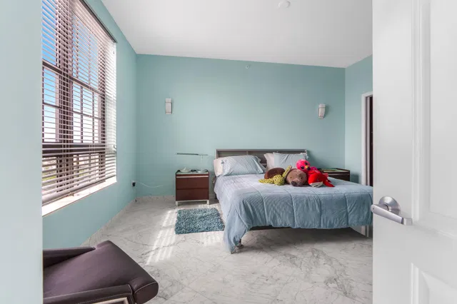 One City Plaza Unit 1203 photo 26