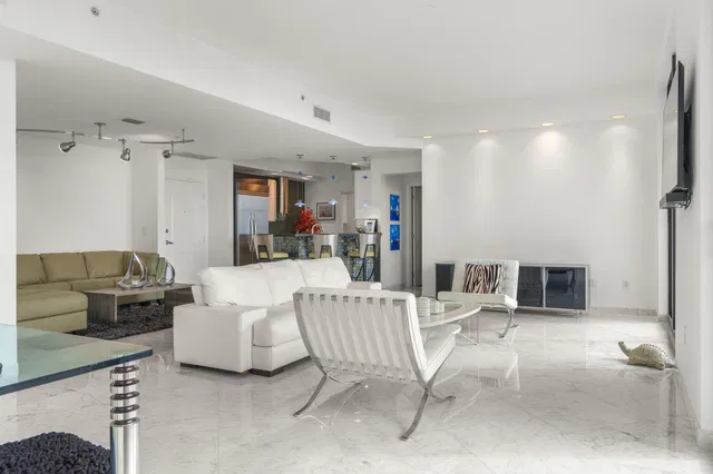 One City Plaza Unit 1203 photo 28