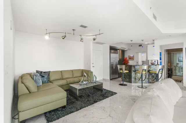One City Plaza Unit 1203 photo 31