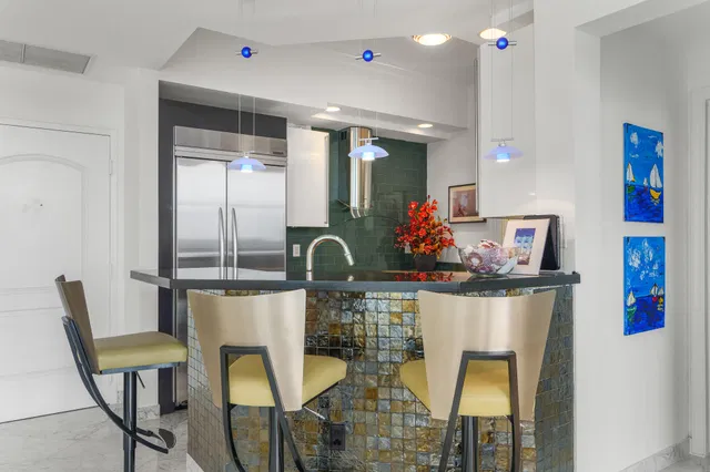 One City Plaza Unit 1203 photo 33