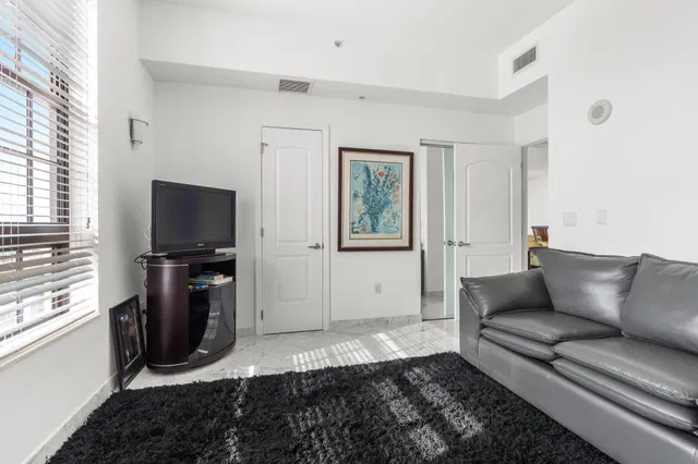 One City Plaza Unit 1203 photo 45