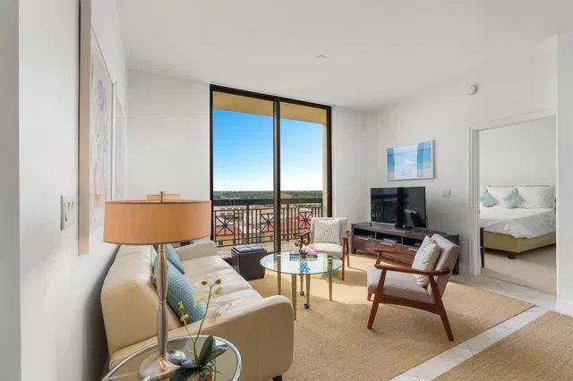 One City Plaza Unit 1002 photo 9