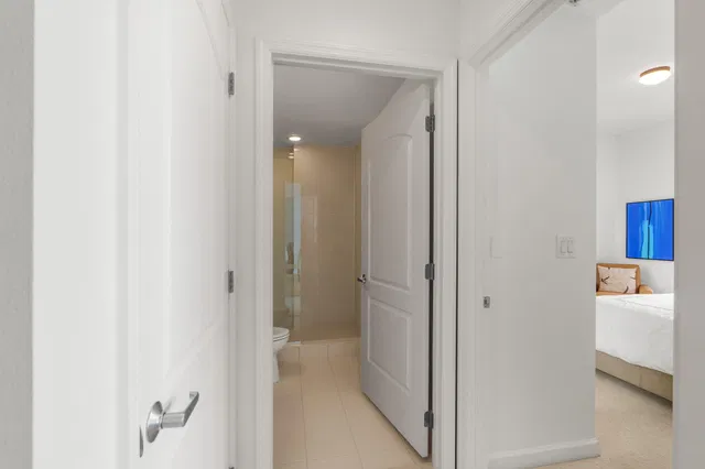 One City Plaza Unit 1002 photo 33