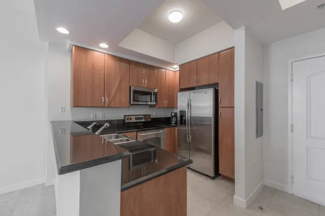 One City Plaza Unit 1222 photo 12