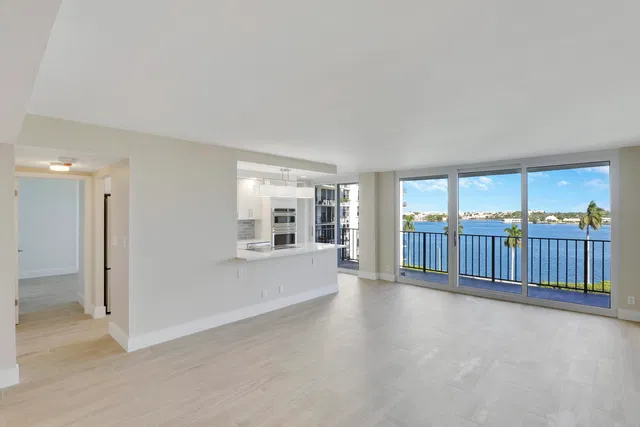 1701 S Flagler Unit 707 photo 15