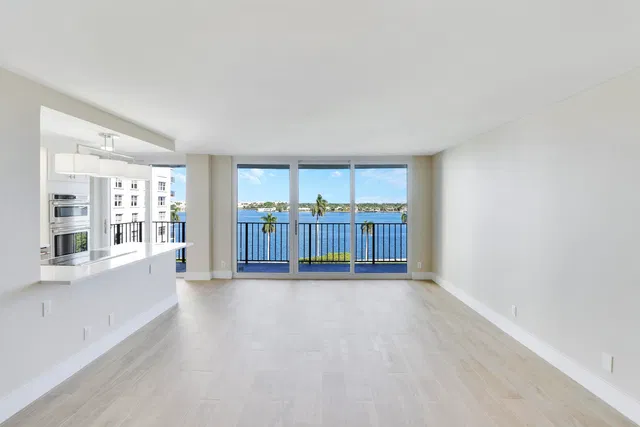 1701 S Flagler Unit 707 photo 16