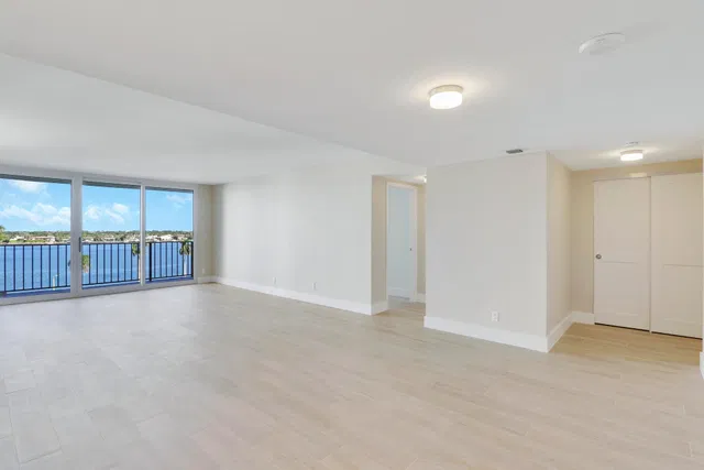1701 S Flagler Unit 707 photo 18