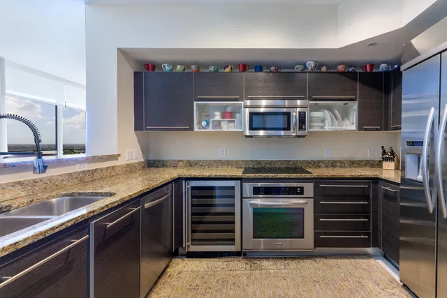 CityPlace South Tower Unit 1711 photo 9