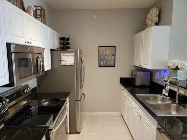 The Tower Condominium at Cityplace Unit 1207 photo 4