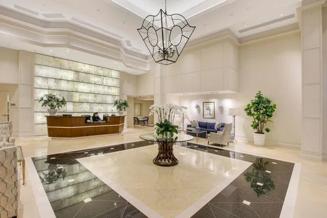 One City Plaza Unit 714 photo 2