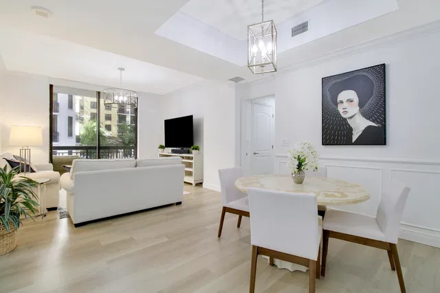 One City Plaza Unit 714 photo 5