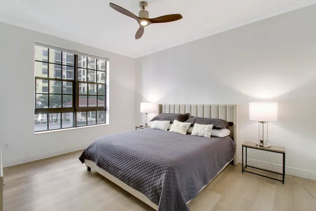 One City Plaza Unit 714 photo 18