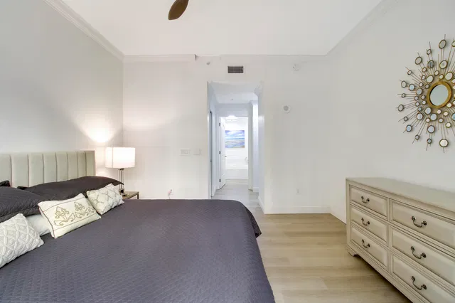 One City Plaza Unit 714 photo 19
