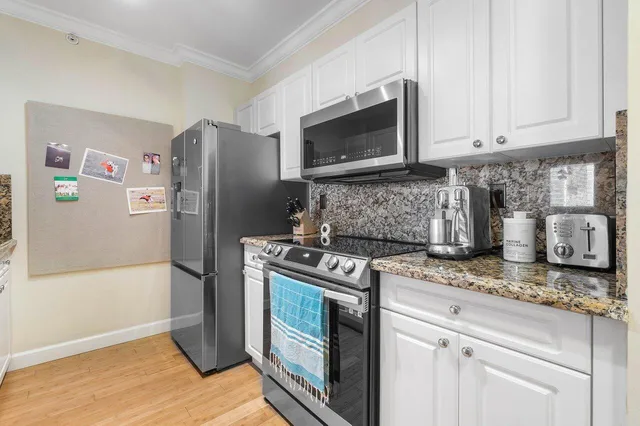 The Tower Condominium at Cityplace Unit 908 photo 9