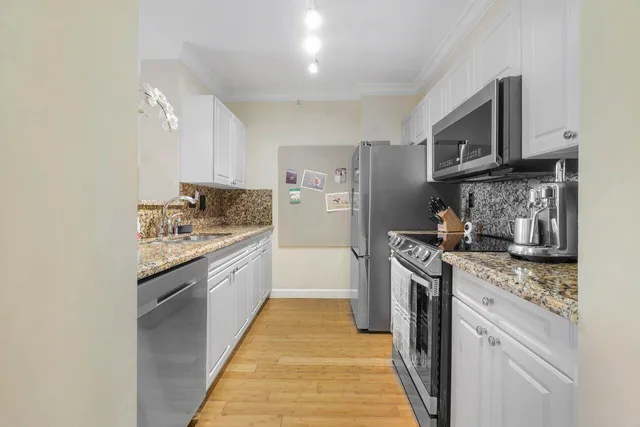 The Tower Condominium at Cityplace Unit 908 photo 10
