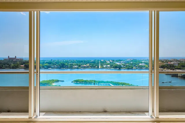 The Plaza of The Palm Beaches Unit 18e photo 2
