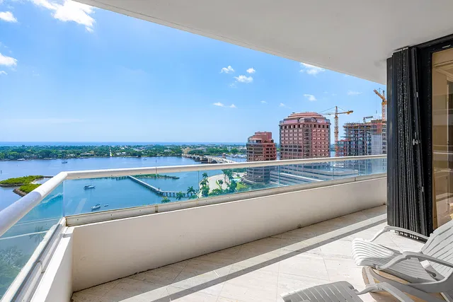 The Plaza of The Palm Beaches Unit 18e photo 5