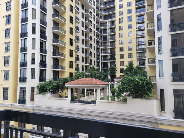 One City Plaza Unit 712 photo 27
