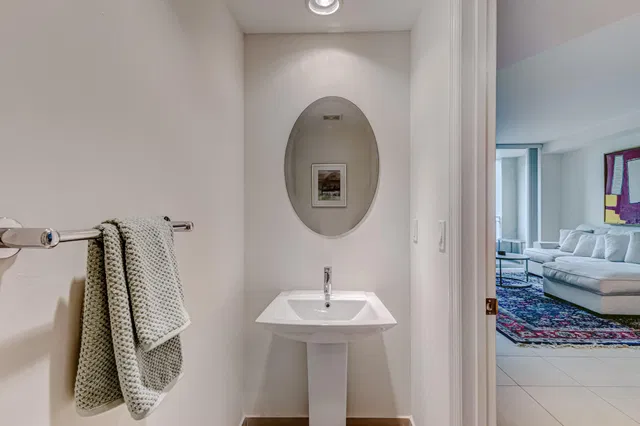 City Palms Unit 207 photo 8