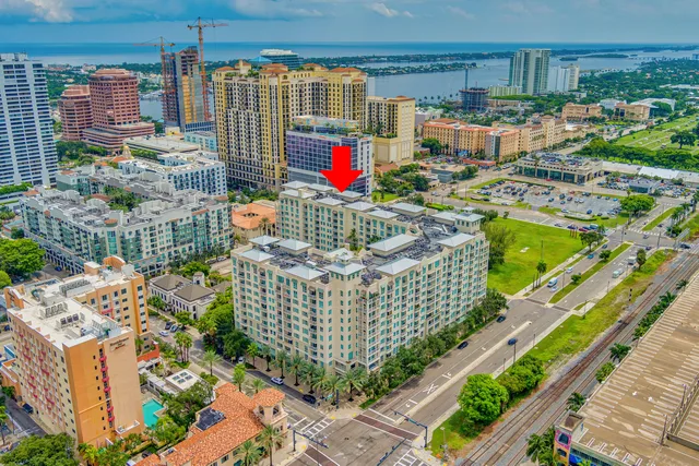 City Palms Unit 207 photo 17