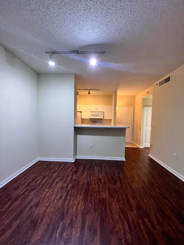 Courtyards in Cityplace Unit 101 photo 3