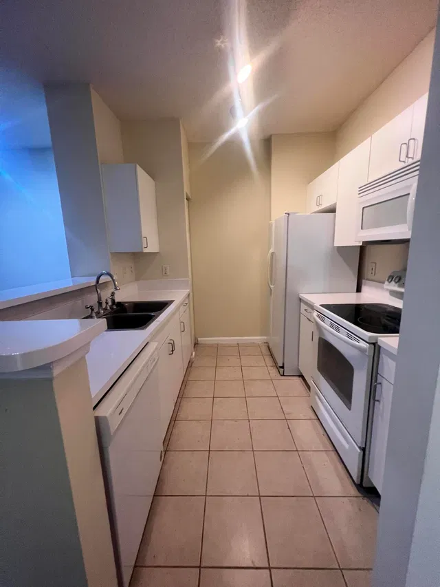 Courtyards in Cityplace Unit 101 photo 6