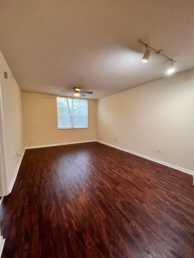 Courtyards in Cityplace Unit 101 photo 13