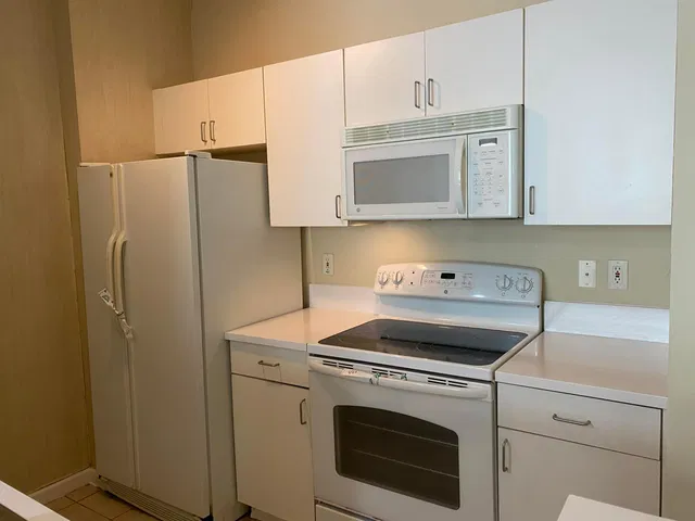 Courtyards in Cityplace Unit 101 photo 15