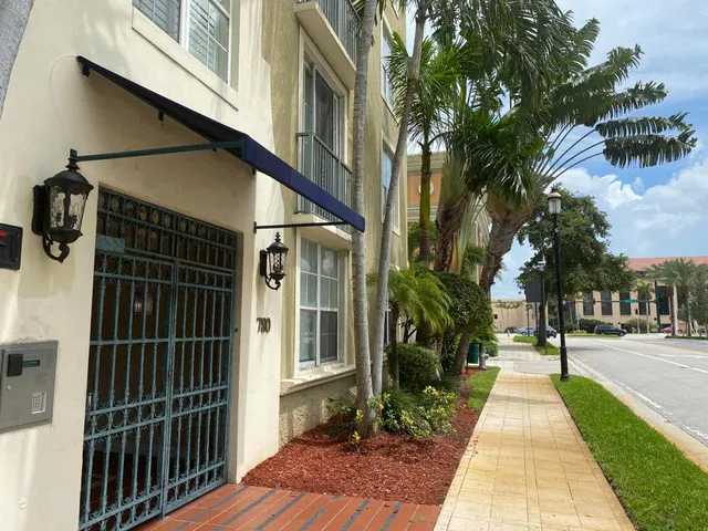 Courtyards in Cityplace Unit 101 photo 25