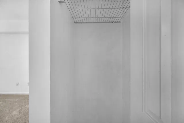 The Metropolitan Unit 612 photo 29
