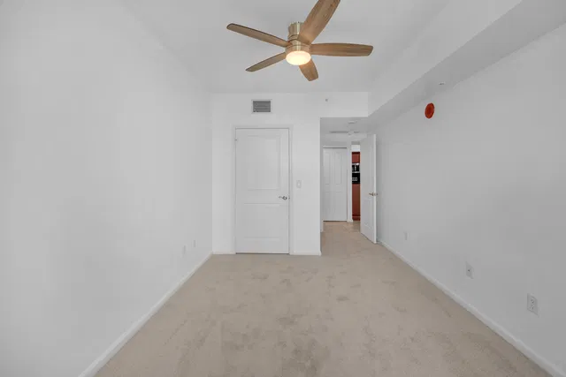 The Metropolitan Unit 612 photo 40