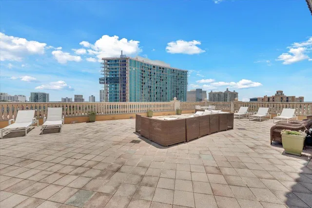 The Metropolitan Unit 612 photo 59