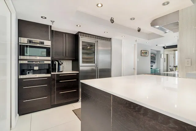 Waterview Towers Unit 1504 photo 12