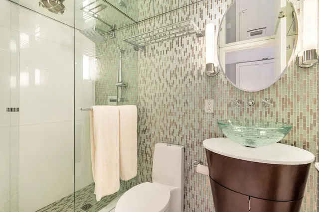 Waterview Towers Unit 1504 photo 18