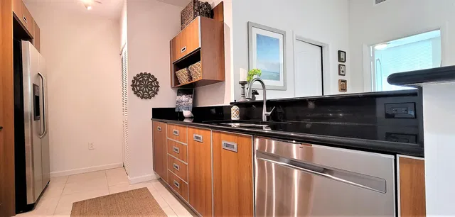 The Whitney Unit 315 photo 13