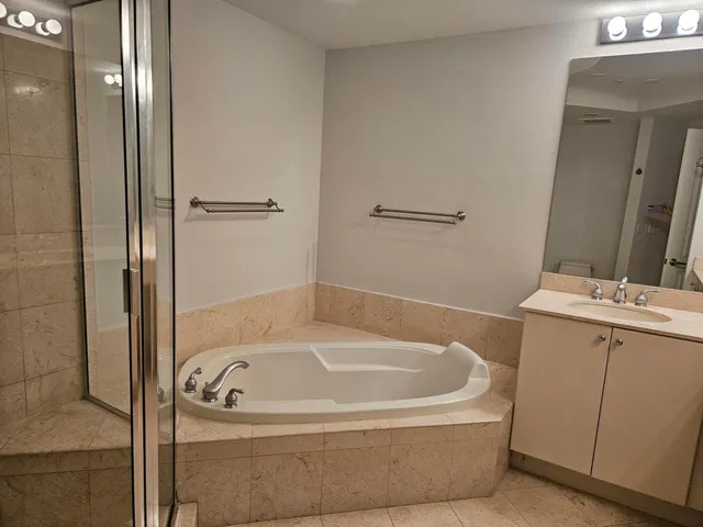 One City Plaza Unit 1113 photo 11