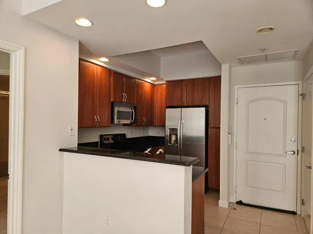 One City Plaza Unit 1113 photo 19
