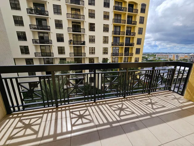 One City Plaza Unit 1113 photo 23