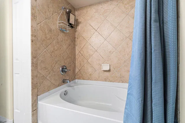 The Prado Unit 641 photo 8