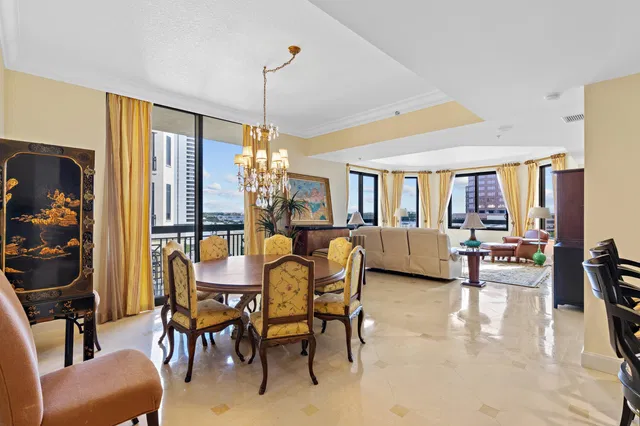 One City Plaza Unit 611 photo 3