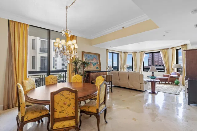 One City Plaza Unit 611 photo 4