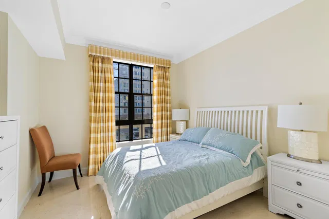 One City Plaza Unit 611 photo 8