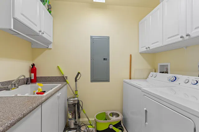 One City Plaza Unit 611 photo 14