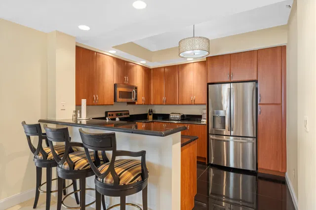 One City Plaza Unit 611 photo 15